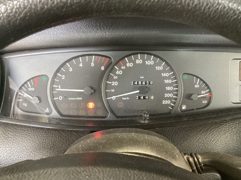 Opel Omega 2.5 Turbodiesel Basis — zdjęcie 4