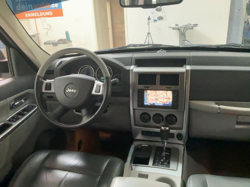 Jeep Cherokee 2.8 CRD Limited Exclusive — zdjęcie 12