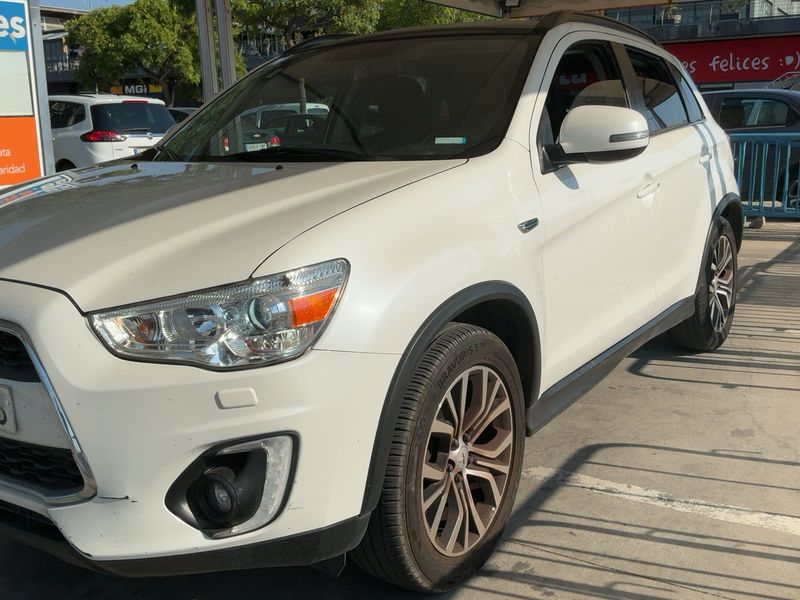 Mitsubishi ASX 1.6 DI-D Motion 2WD — zdjęcie 2