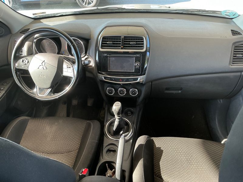 Mitsubishi ASX 1.6 DI-D Motion 2WD — zdjęcie 12
