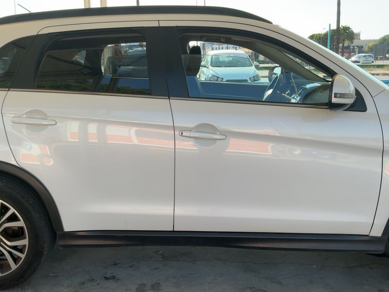Mitsubishi ASX 1.6 DI-D Motion 2WD — zdjęcie 7