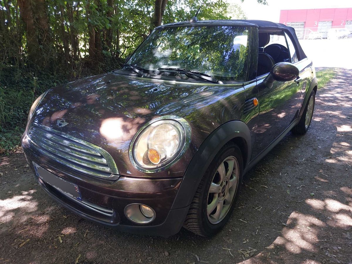 MINI Cabrio 2010