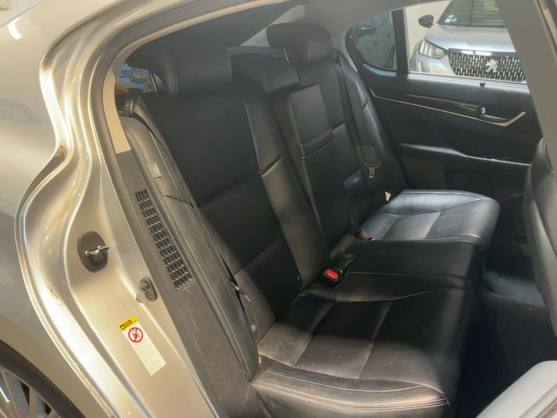 Lexus GS-Serie GS 450h Executive — zdjęcie 14