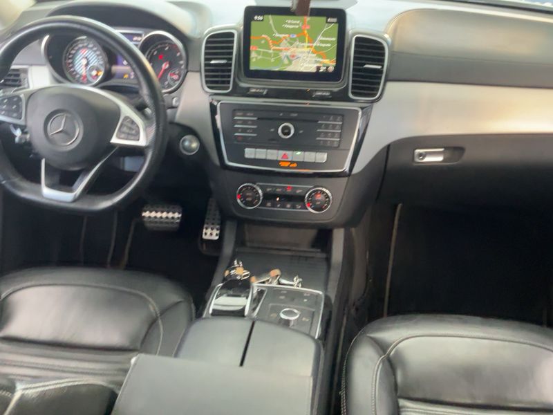 Mercedes-Benz GLE-Klasse GLE 350 d 4Matic AMG Line — zdjęcie 12