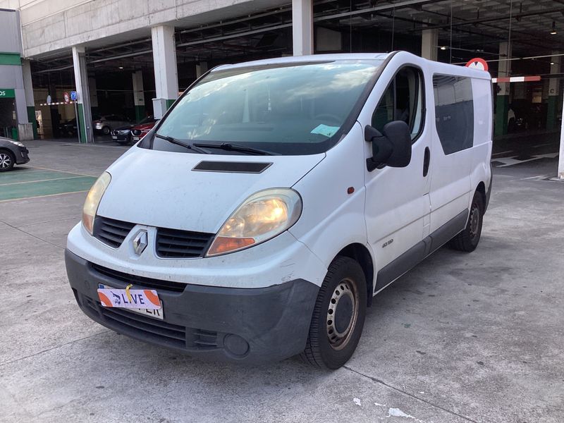 Renault Trafic 2.5 dCi L1H1 2,9t teilverglast