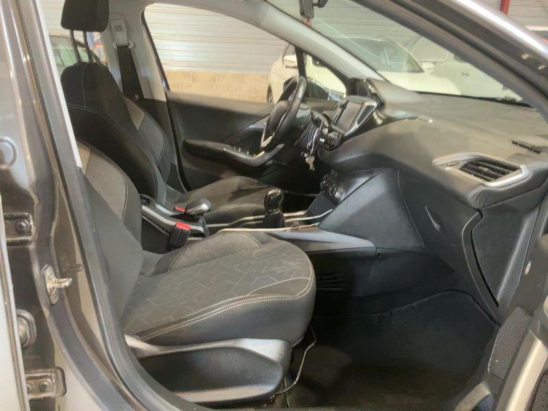 Peugeot 2008 1.5 Blue-HDi Active 2019 – снимка 16