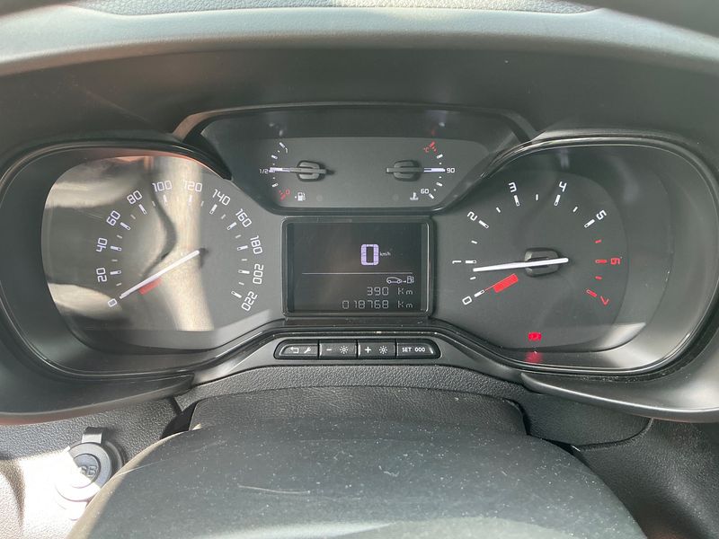 Citroen Berlingo 1.5 Blue-HDi Control XL 2021 – снимка 18