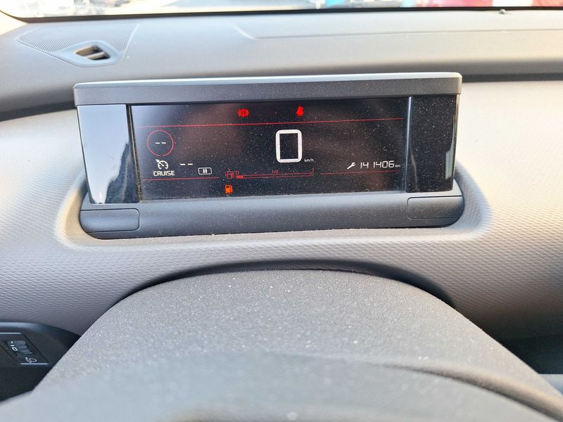 Citroen C4 Cactus 1.6 Blue-HDi Shine — zdjęcie 12