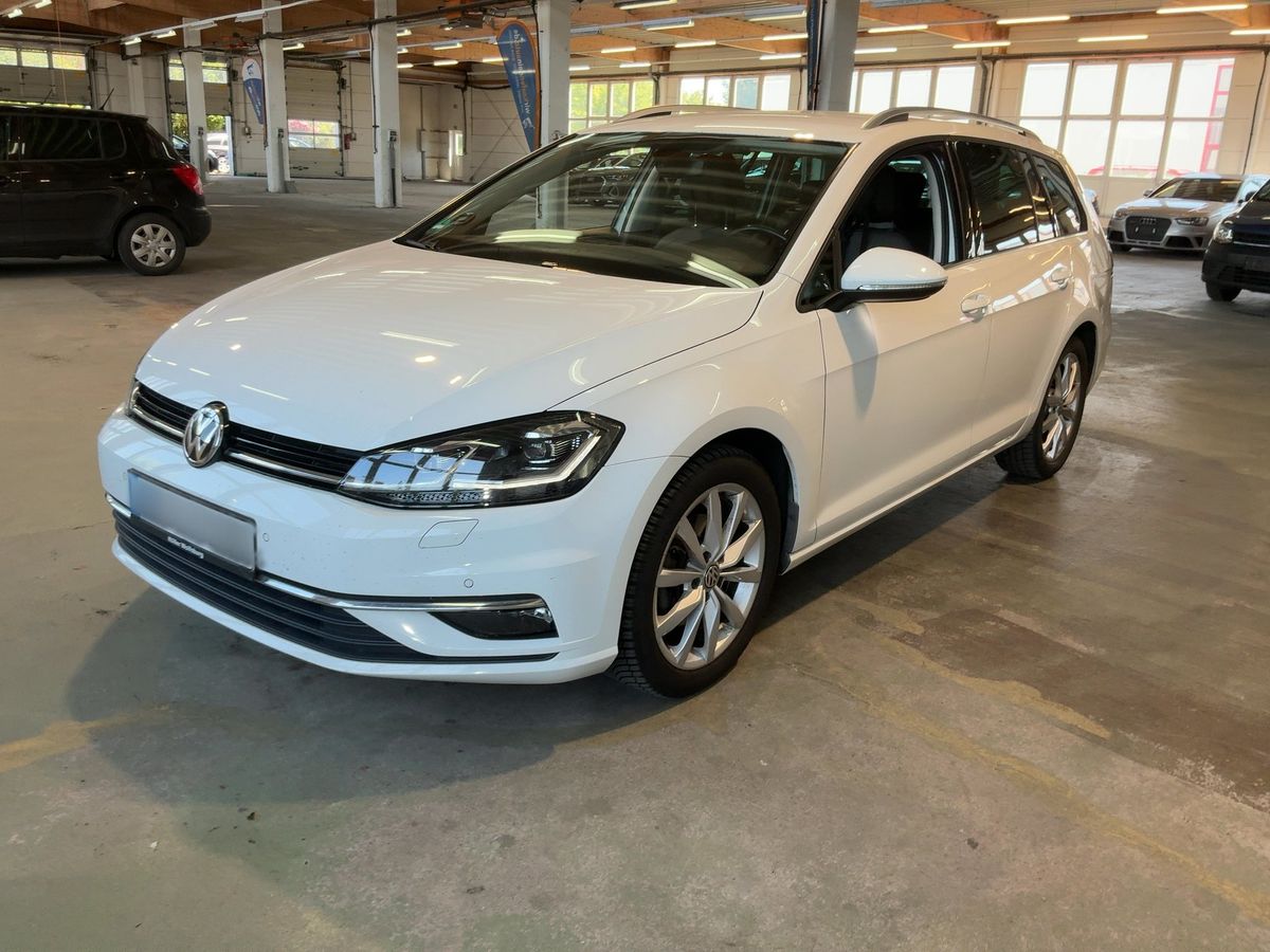 Volkswagen Golf 2018 — photo 1