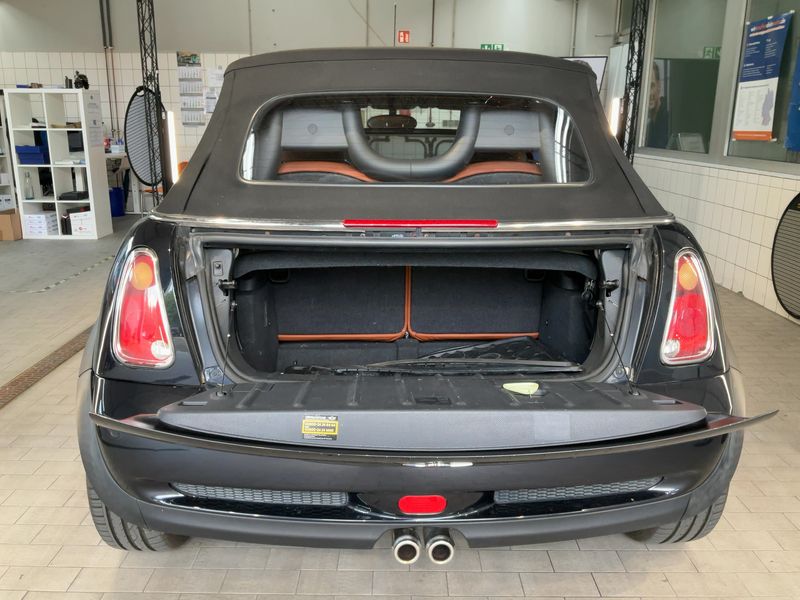 MINI Cabrio Cooper S Sidewalk — zdjęcie 10