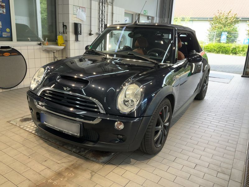 MINI Cabrio Cooper S Sidewalk
