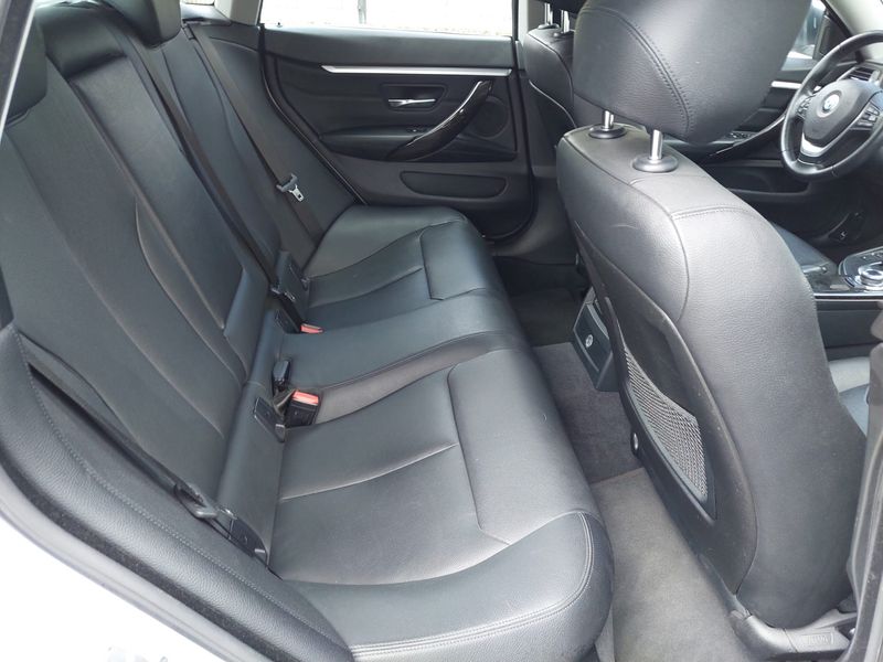 BMW 4er 420d Gran Coupé xDrive Luxury Line — zdjęcie 14
