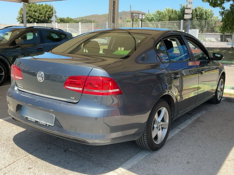 Volkswagen Passat 1.6 TDI Edition BlueMotion Tech 2013 – снимка 8