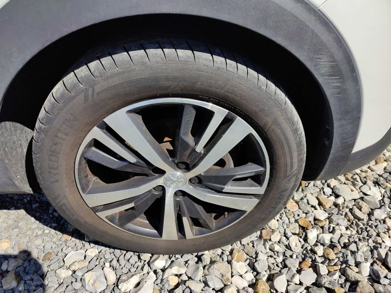Peugeot 3008 1.5 Blue-HDi Allure 2020 – снимка 20