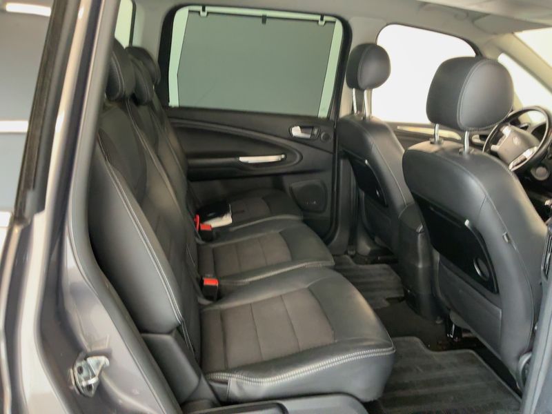Ford Galaxy 2.0 TDCi Titanium — zdjęcie 14