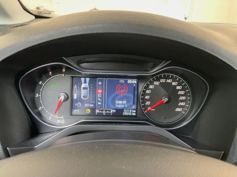 Ford Galaxy 2.0 TDCi Titanium — zdjęcie 13