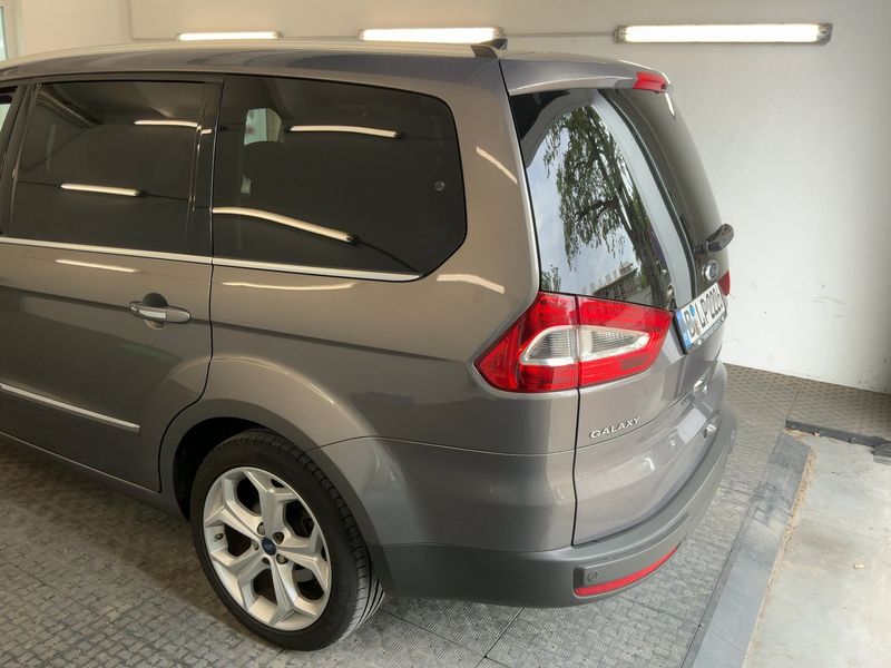 Ford Galaxy 2.0 TDCi Titanium — zdjęcie 3