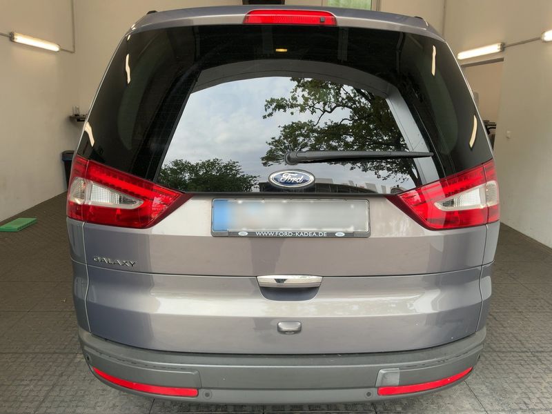 Ford Galaxy 2.0 TDCi Titanium — zdjęcie 5