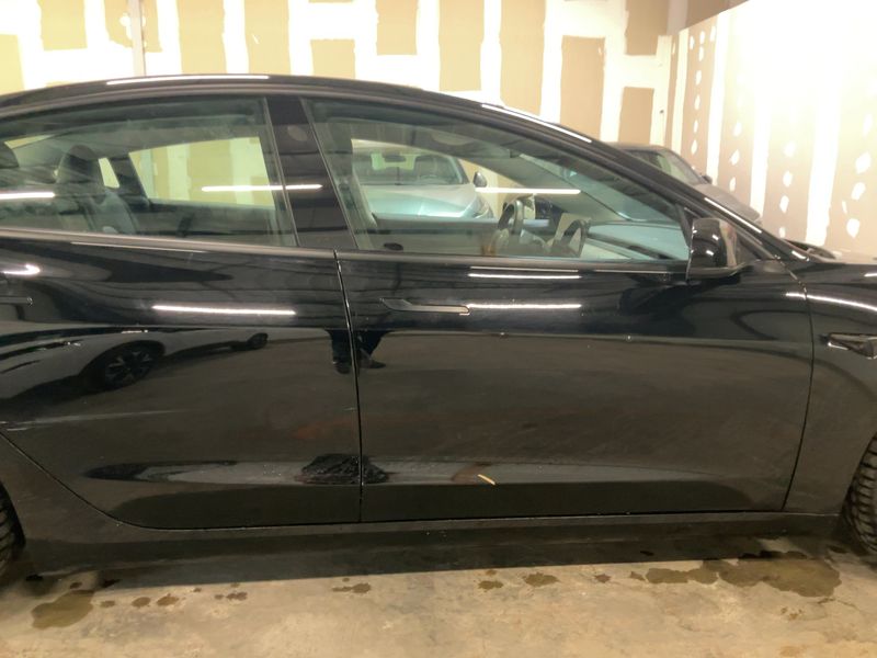 Tesla Model 3 Standard Range Plus — zdjęcie 7