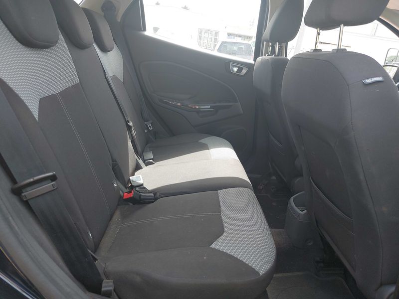 Ford EcoSport 1.5 TDCi Titanium — zdjęcie 13
