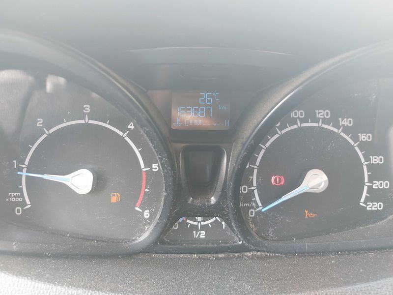 Ford EcoSport 1.5 TDCi Titanium — zdjęcie 12
