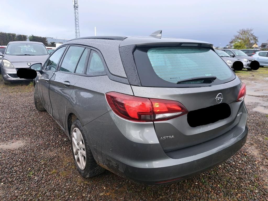 Opel Astra 2018 — photo 4