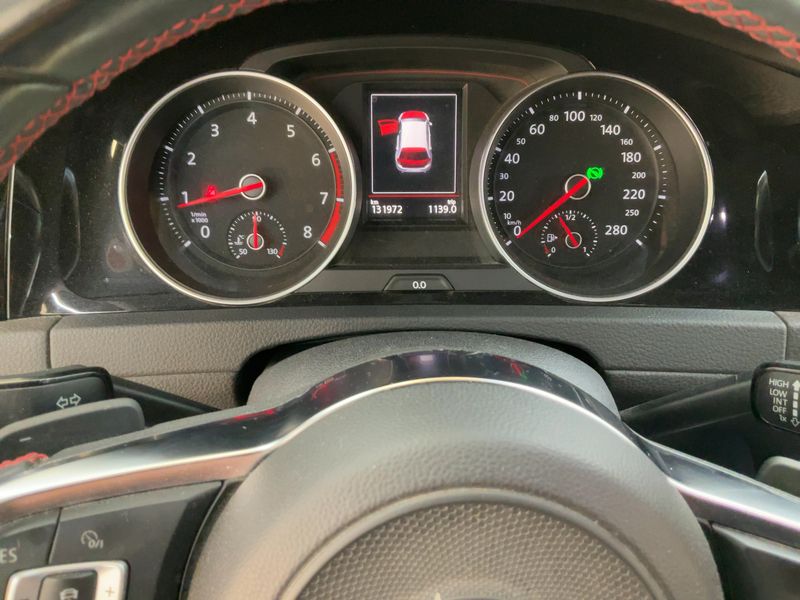 Volkswagen Golf VII 2.0 TSI GTI BlueMotion Tech 2017 – снимка 18
