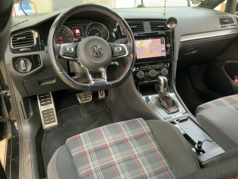 Volkswagen Golf VII 2.0 TSI GTI BlueMotion Tech 2017 – снимка 17
