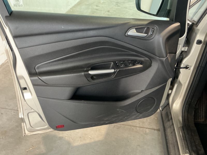 Ford C-Max 1.5 EcoBoost Titanium 2016 – снимка 27