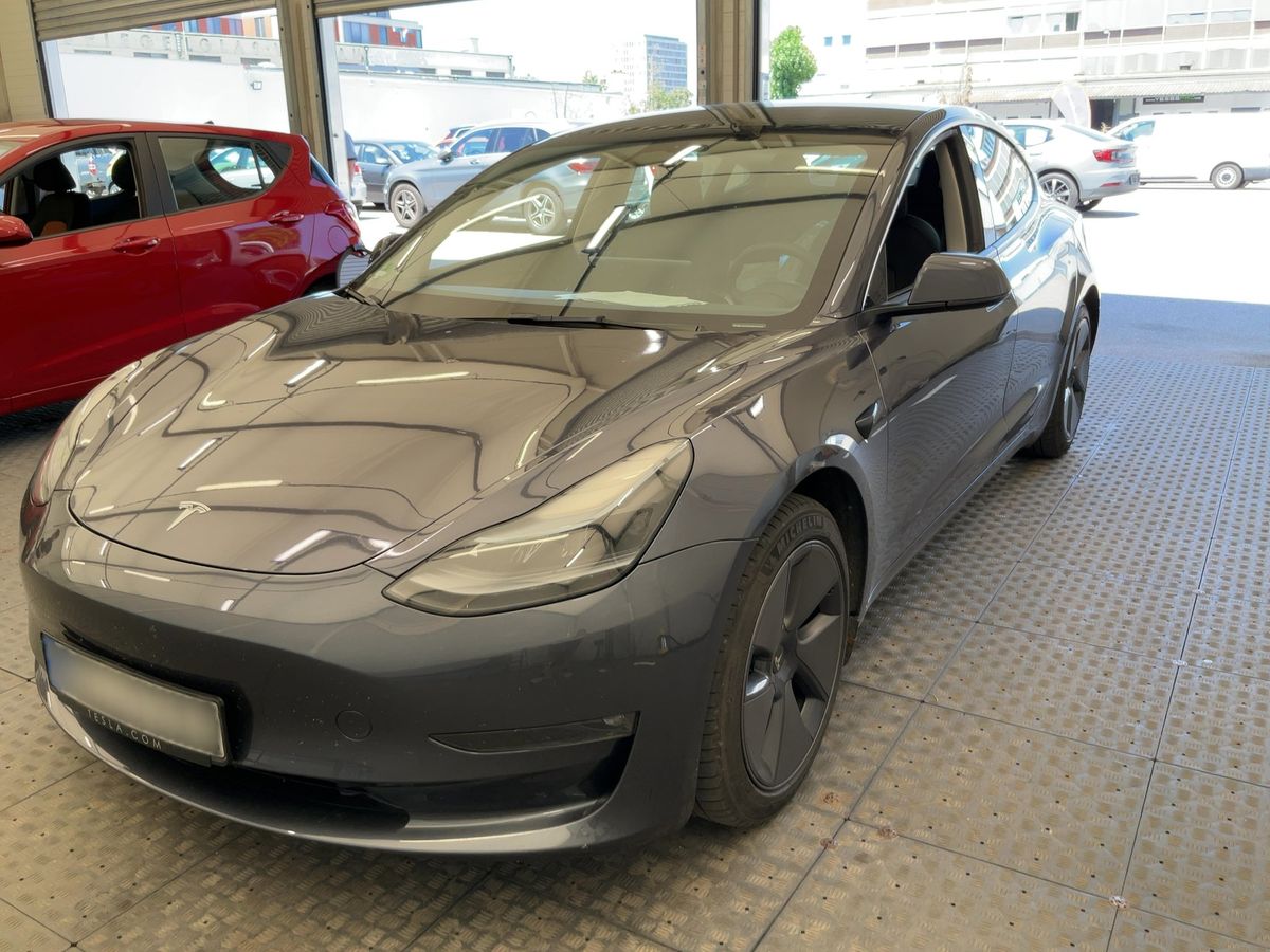 Tesla Model 2023 — photo 1