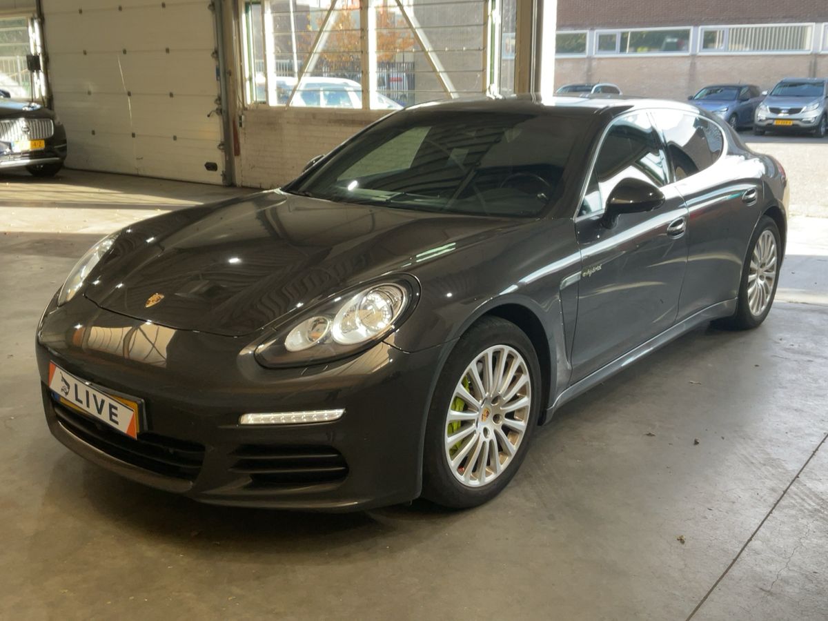 Porsche Panamera S E-Hybrid