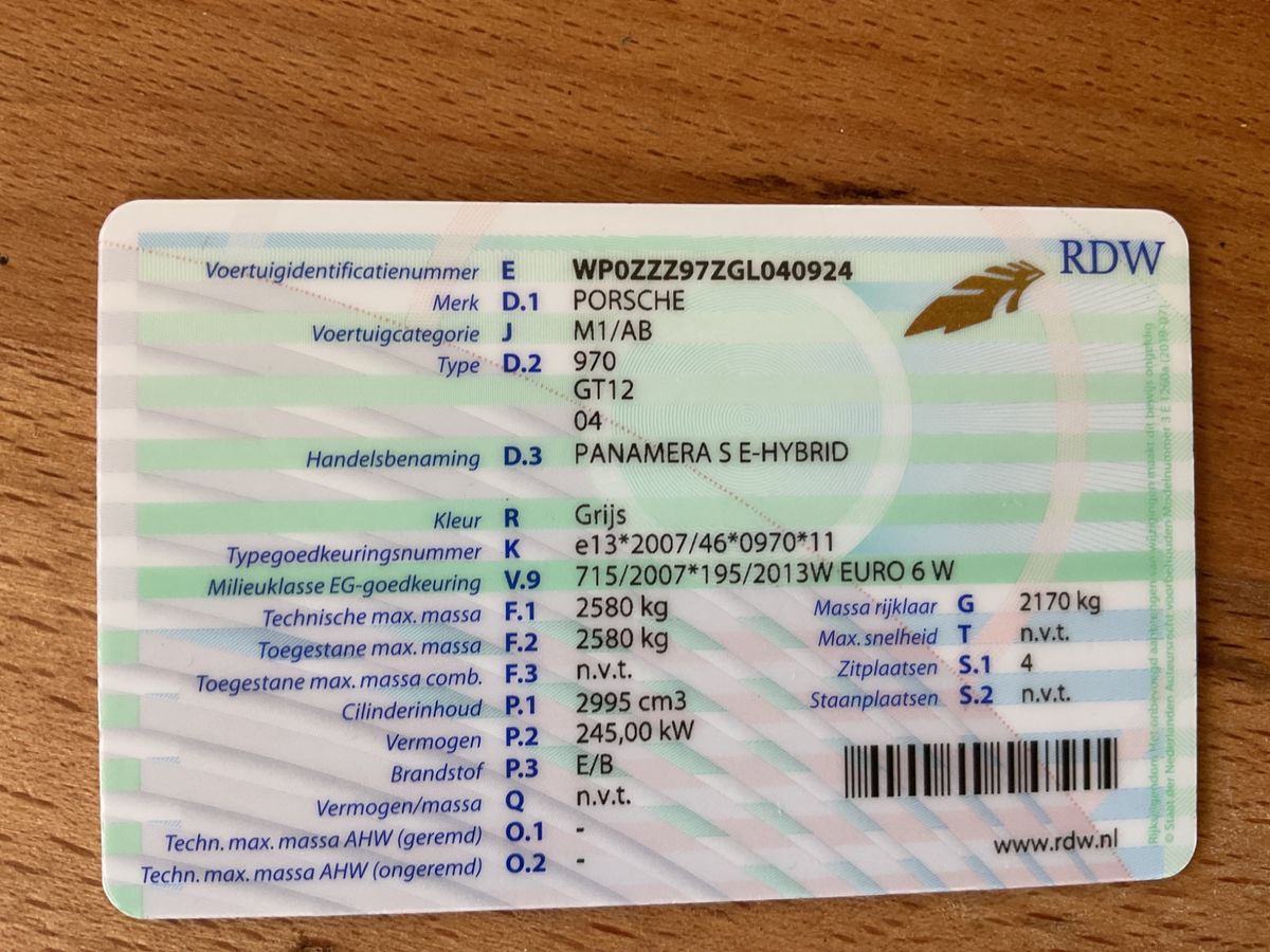 Porsche Panamera S E-Hybrid