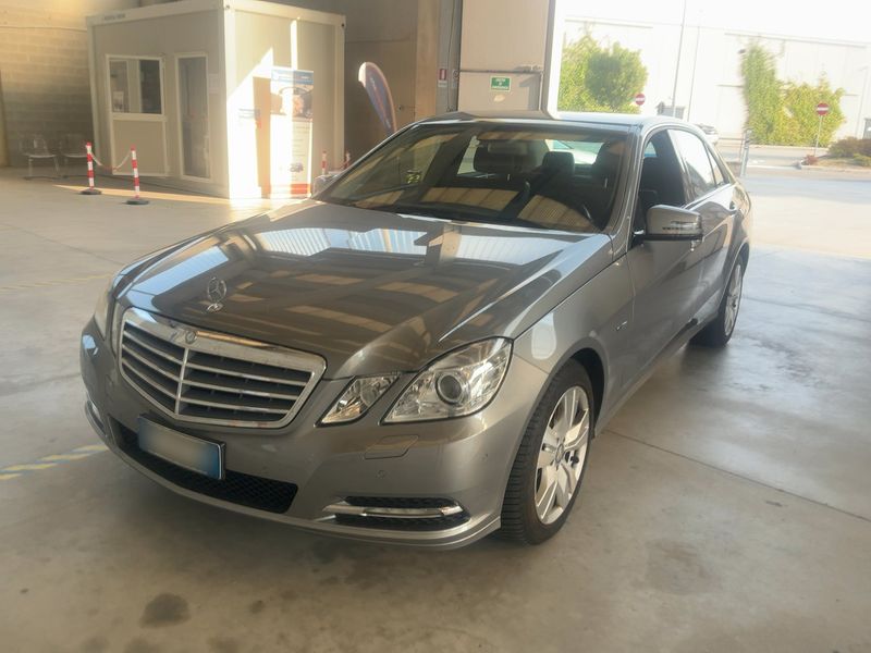 E-Klasse E 220 CDI BlueEfficiency Standard