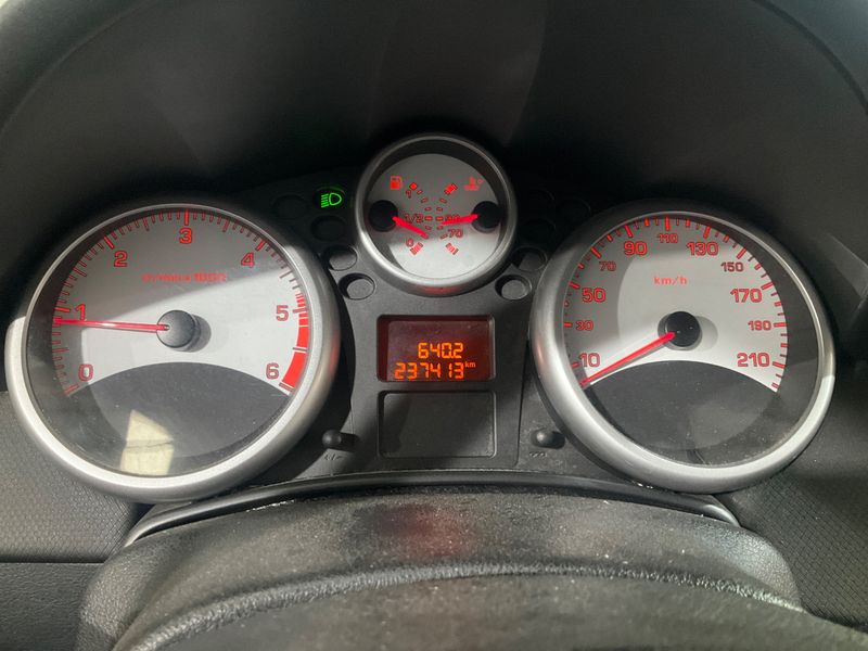 Peugeot 207 1.6 HDi X Line — zdjęcie 4