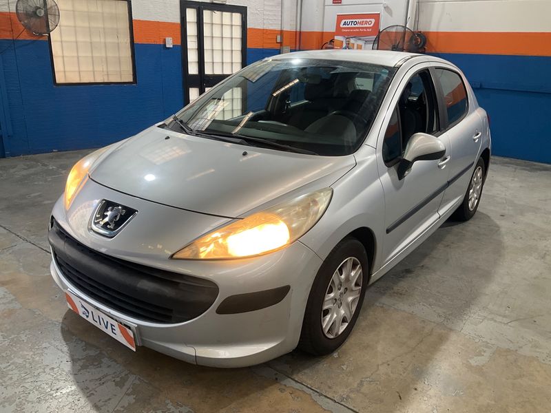 Peugeot 207 1.6 HDi X Line