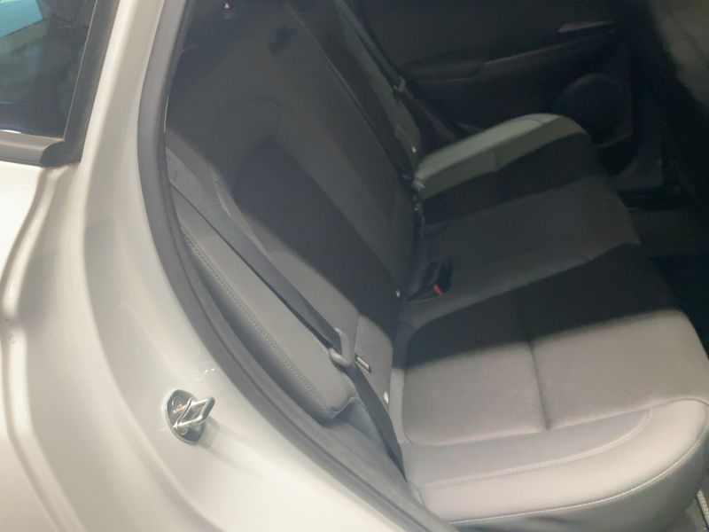 Hyundai Kona electric drive 100 kW Style 2WD — zdjęcie 14