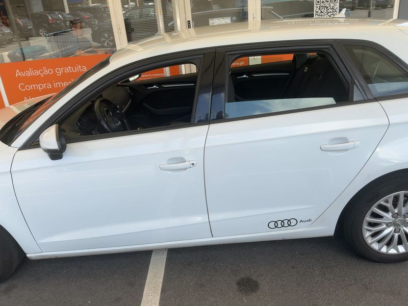 Audi A3 Sportback 1.6 TDI 2017 – снимка 4