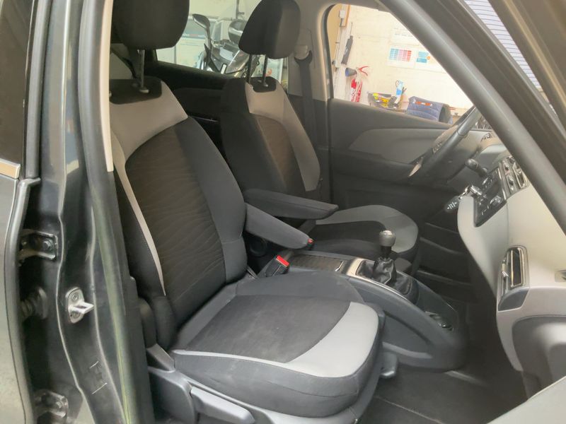Citroen C4 Picasso 1.6 e-HDi Collection 2014 – снимка 16