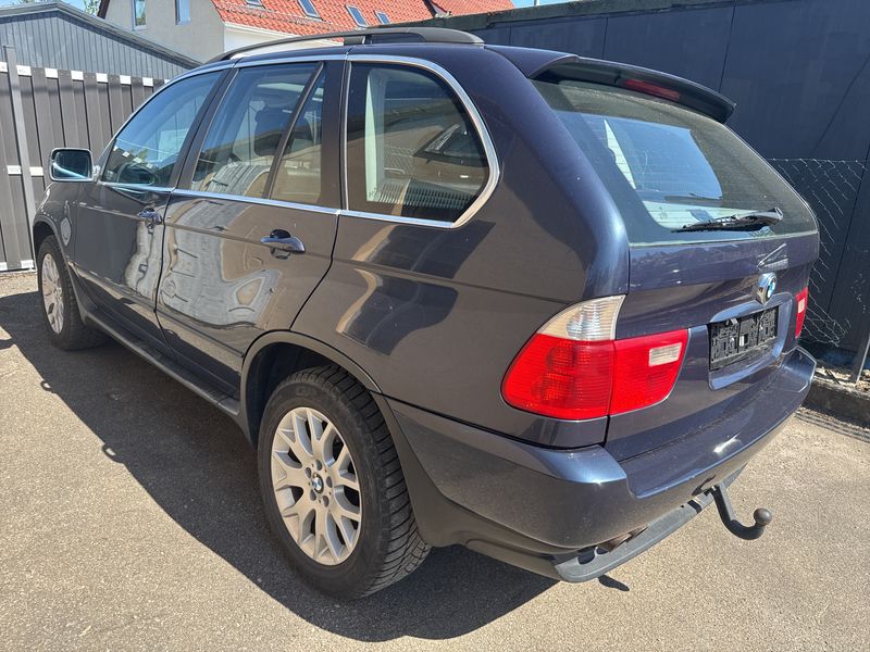 BMW X5 4.4i — zdjęcie 3