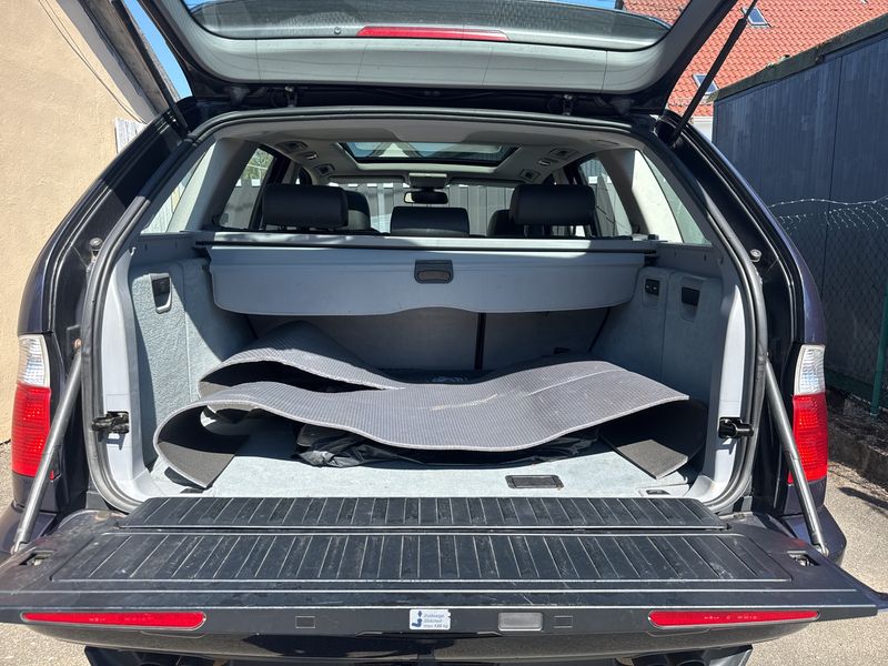 BMW X5 4.4i — zdjęcie 9
