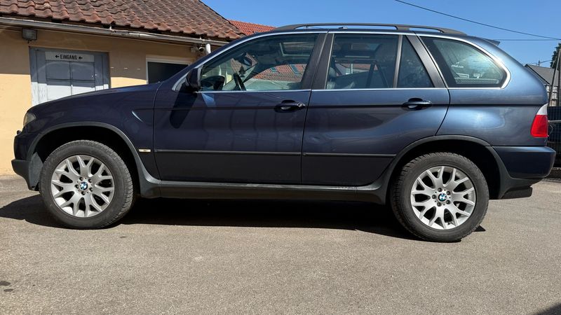 BMW X5 4.4i — zdjęcie 16