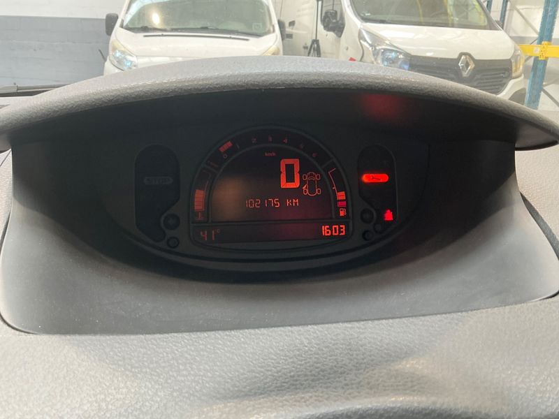 Renault Modus 1.5 dCi Expression — zdjęcie 4