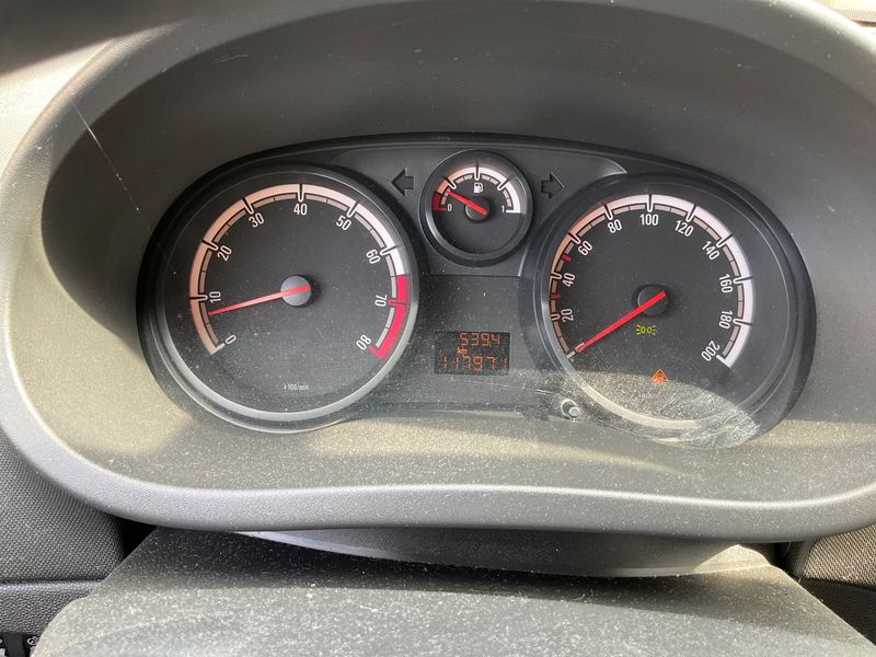 Opel Corsa 1.2 Selection 2013 – снимка 4