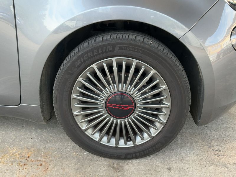 Fiat 500e electric drive 70 kW Red 2021 – снимка 11