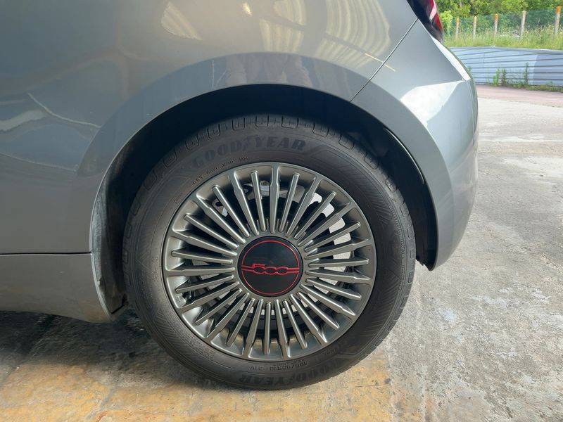 Fiat 500e electric drive 70 kW Red 2021 – снимка 5