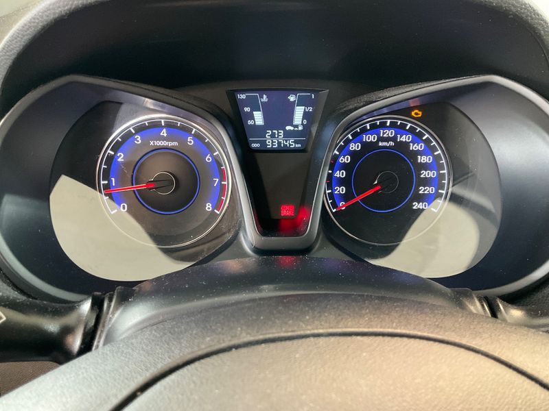 Hyundai ix20 1.4 Classic — zdjęcie 13