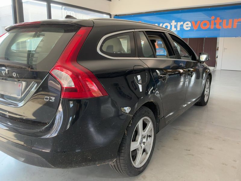 Volvo V60 2.0 D3 Xenium — zdjęcie 6