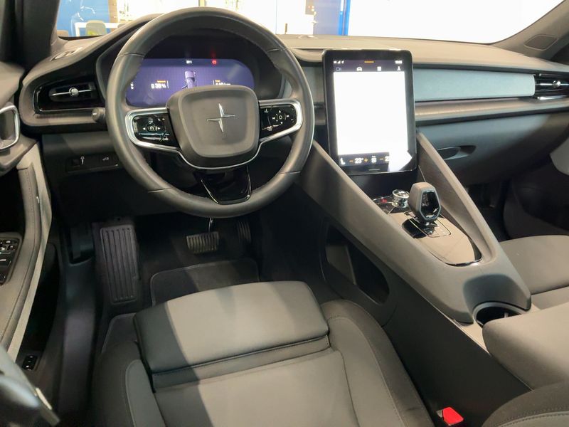 Polestar 2 Long Range Dual — zdjęcie 12