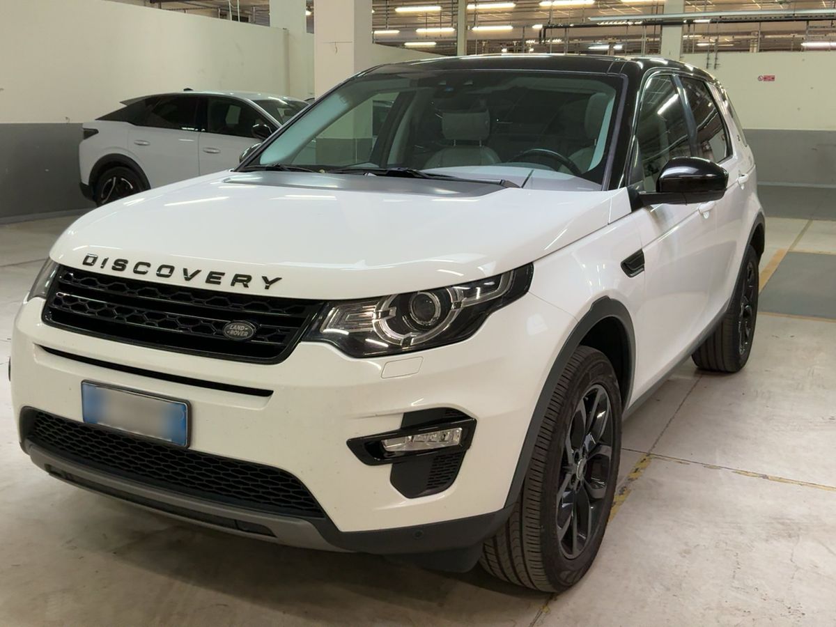 Land Rover 2017 — photo 1