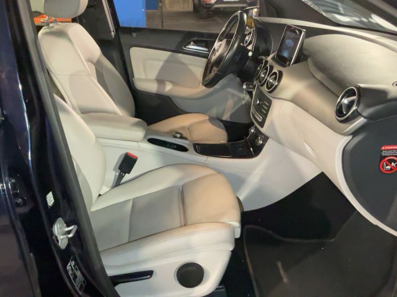 Mercedes-Benz B-Klasse B 180 AMG Sport 2016 – снимка 16